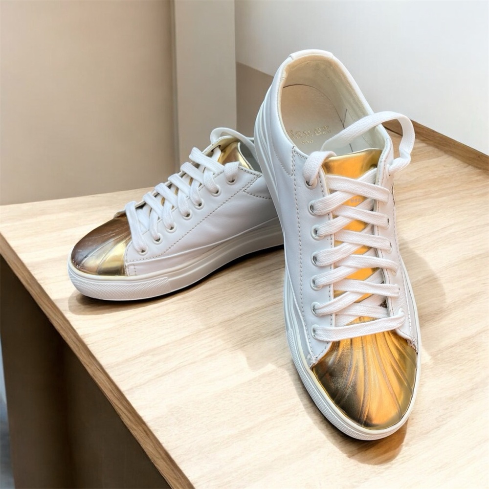 Blauer White and Gold Women's Sneakers Size US 7 EUR 37